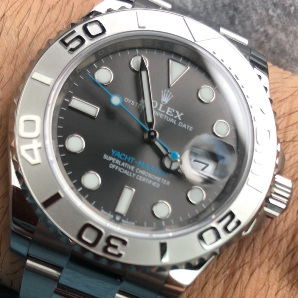 NEW ROLEX YACHT-MASTER 40 - 126622 (Box & Papers)